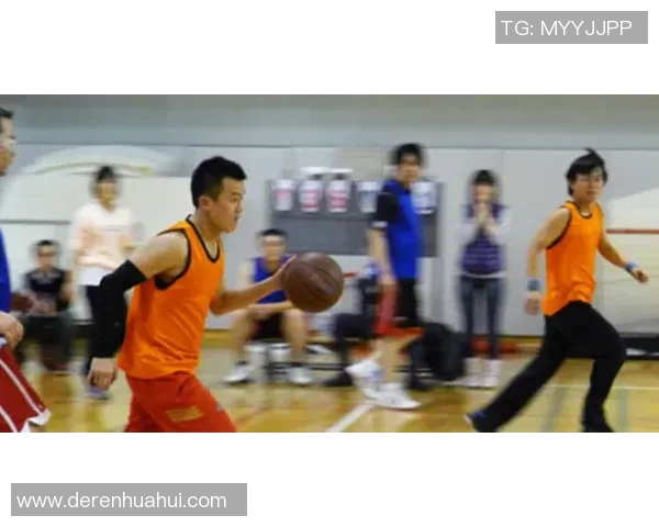 李根的篮球之路:从青涩少年到职业明星的奋斗历程与心路历程